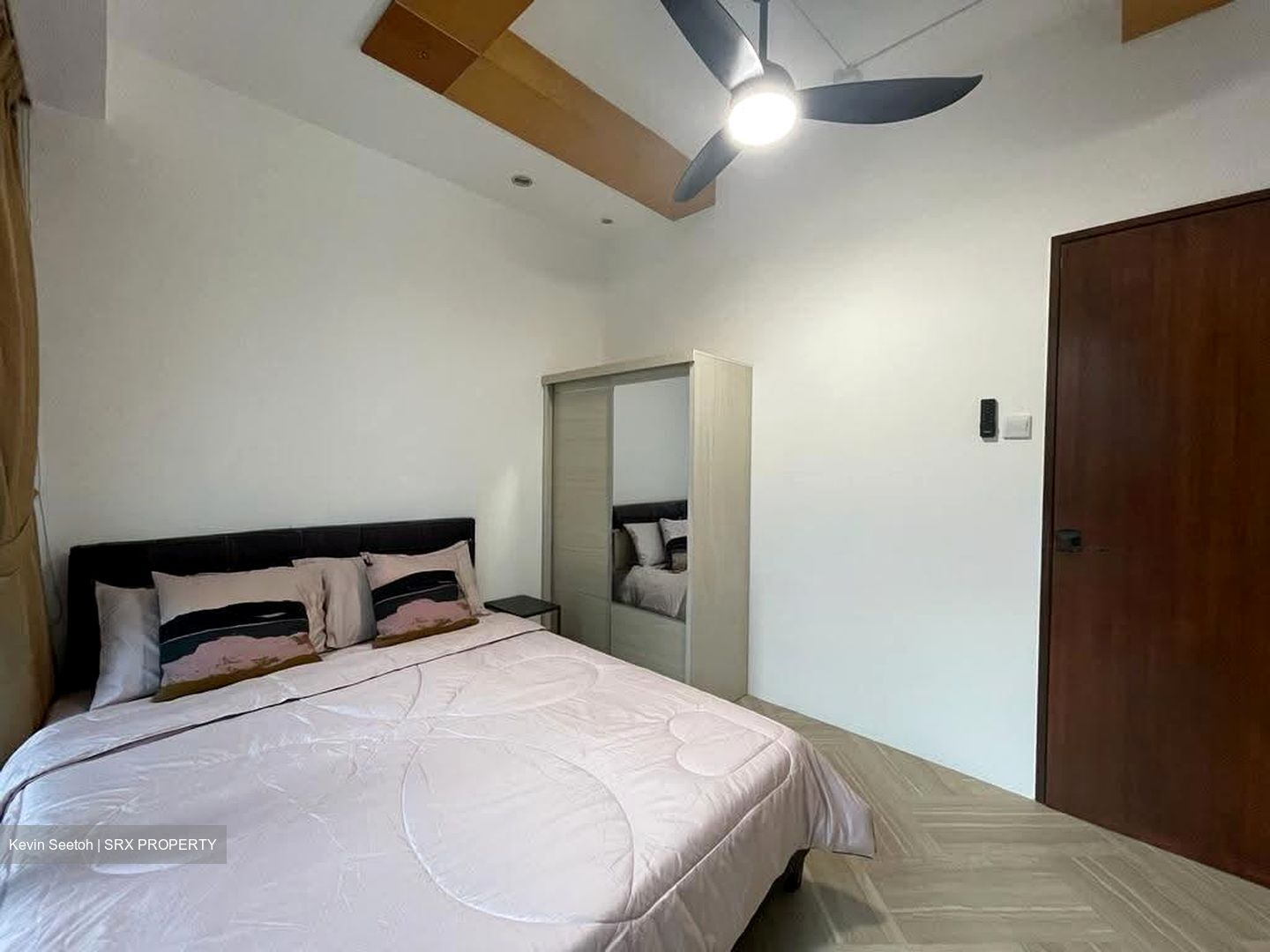 Glendale Park (D23), Condominium #635575341